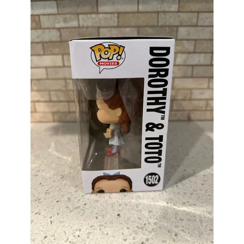 Funko Pop! Movies: The Wizard of Oz - Dorothy &‎ Toto  *85th Anniversary